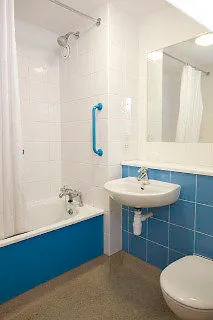 Travelodge London Feltham Hotel