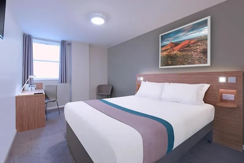 Hotel Travelodge London Feltham